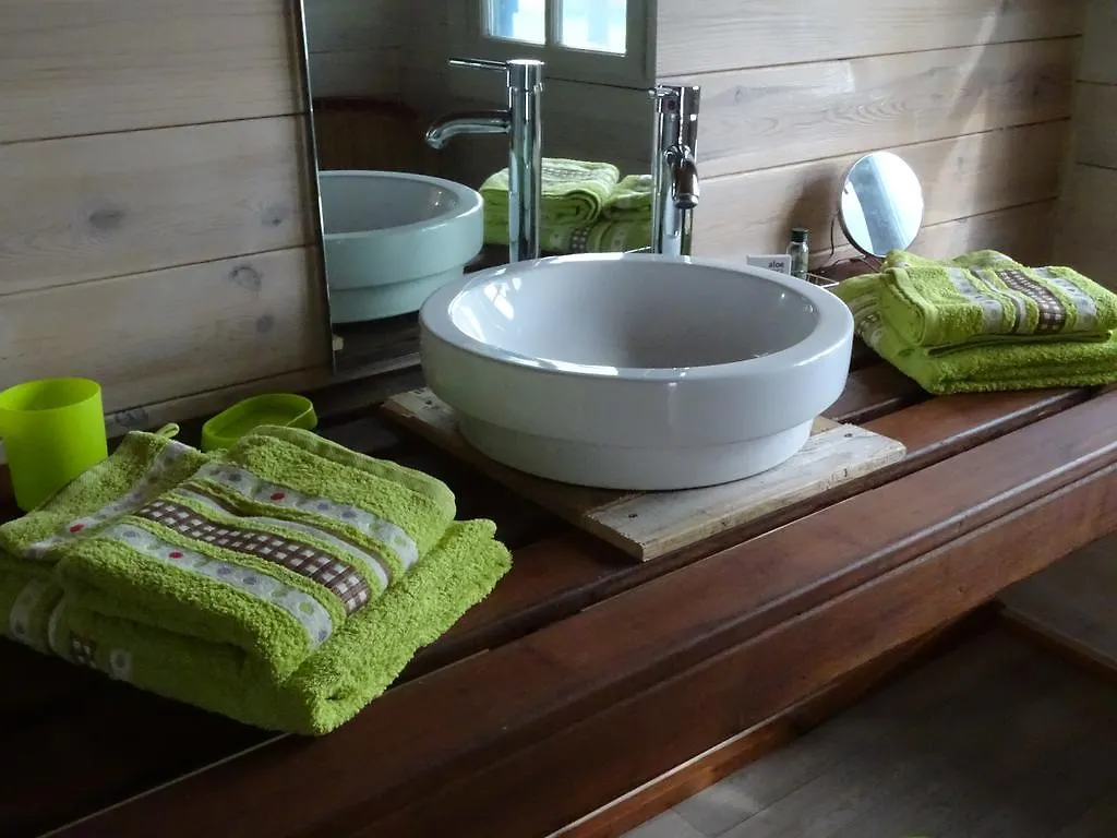 Guest house Les Chalets D'Hotes Esprit Nature Tudelle France
